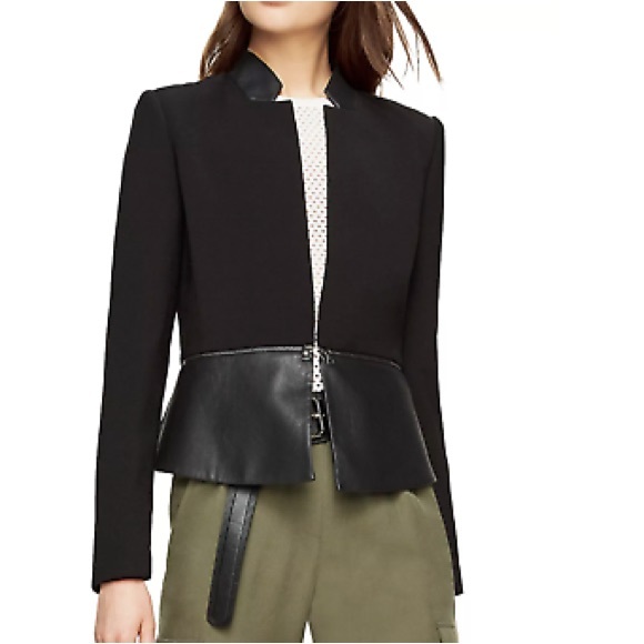 BCBG black faux/leather blazer
BCBGMaxAzriađź–¤ - Picture 1 of 10